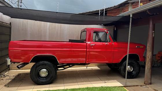 FORD F-1000 3.9 SUPER SÉRIE CS 8V DIESEL 2P MANUAL